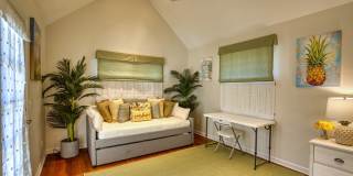 7 Marblehead Road Gallery 18