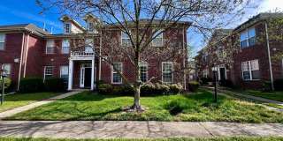 Spacious Home with Open Floor Plan and Community Parks in Golf Course Neighborhood Gallery 1