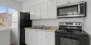 *** Two bedroom home with yard *** *** Two bedroom home with yard *** Gallery 1