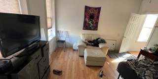 Very Spacious 4bdrm/2bth House on W CARY STREET in the Heart of VCU!!! Gallery 32