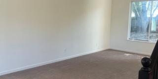 Beautiful 3-Bedroom Family Home in Desirable Northeast Stockton Gallery 4