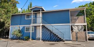 Convenient Upstairs Apartment Convenient Upstairs Apartment Gallery 3