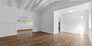 738 Fernwood Rd Gallery 3