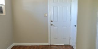 2306 North Dennis Street Gallery 12