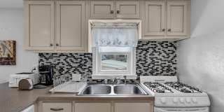 21 E Bay Way Gallery 5