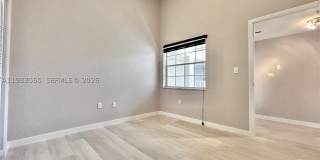2811 N Oakland Forest Dr Gallery 26