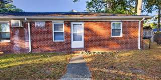 2 Bedrooms and Minutes From Town Center Gallery 1