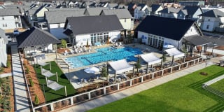 LEO at Flint Crossing Gallery 9