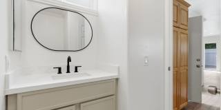 OPEN HOUSE SATURDAY 4/11 - 12PM TO 2PM Sunny and Bright 3 Bedroom End Unit in Yorktown Villas Neighborhood Gallery 20