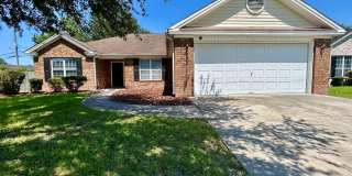 Spacious 3-Bedroom Home with Open Floor Plan & Private Fenced Yard Gallery 1