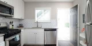 Oak Pointe Gallery 1