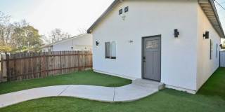 6961 Balcom Ave Gallery 1