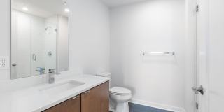 Graduate Pointe Gallery 12