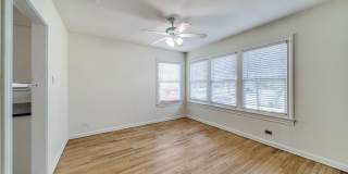 TERRELL HEIGHTS COTTAGE Gallery 8