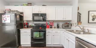 Room in 3 Bedroom Townhome at Big Bass Dr Gallery 7