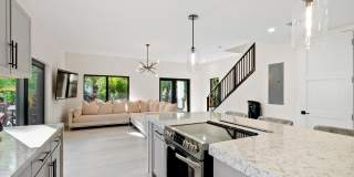 19 Coral Way Gallery 6