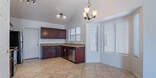North West Chandler Home with a Pool Gallery 10