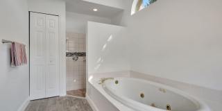 13805 Sheffield Street Gallery 22