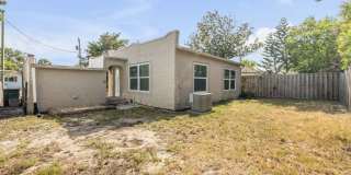 Renovated Spanish-Style 2/1 Beach Bungalow Just Steps to the Ocean! Gallery 39