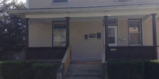 One Bedroom East End Apartment within walking distance to the Capital Gallery 1