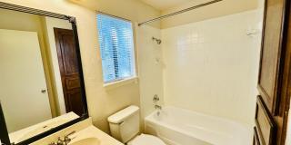 Ground Floor 1BR Condo with Private Yard in South Austin Gallery 37