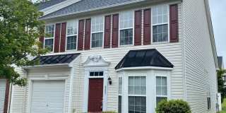 Very Nice 3 bed/2.5 bath Townhouse in Harrisburg Town Center community Garage/1st floor master/gas fireplace/back porch Gallery 1