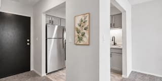 Center Court Apartments Gallery 5