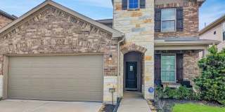 Beautiful 4 Bed / 3 Bath Home in Katy with Backyard Lake View Gallery 1