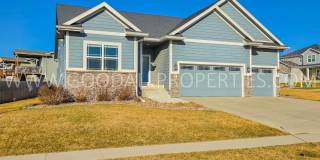 3 Bed 3 Car Home in Adel Gallery 1