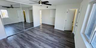 18550 Hatteras Street Gallery 12