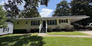 2829 Maple Road SE Gallery 1