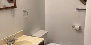 440 N. Earl Street - $1100/Month (inc min w/s/t) Gallery 5