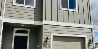 3bd 2.5ba Townhome -Ready for Move-In Gallery 1