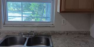 3/2 Pool home available NOW Gallery 7
