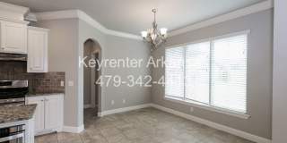 Gorgeous 3 bed/3 bath home in great Bentonville neighborhood Gallery 13