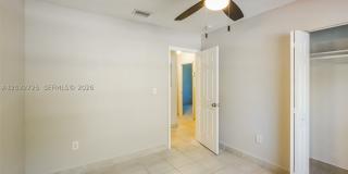 19420 NW 32nd Ave Gallery 15