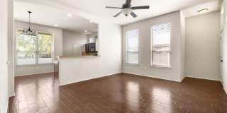 AVAILABLE NOW! Nice 3 Bedroom Duplex located in New Braunfels! Gallery 6