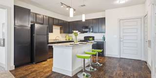 The Vance at Huebner Oaks Gallery 25