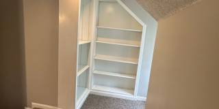Spacious Home Freshly Painted and New Carpeted! Fully Fenced in Back Yard. Gallery 17