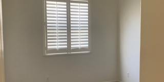 Beautiful 4 Bedroom and 2 Bath Home with Bonus Office Area Gallery 14