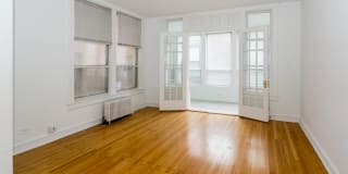 5300-5308 S. Hyde Park Boulevard Gallery 13
