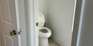 2b2b- Private freshly painted Torrance condominium ready for immediate occupancy. 2b2b- Private freshly painted Torrance condominium ready for immediate occupancy. Gallery 8