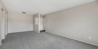 Midtown Square Apartments Gallery 25