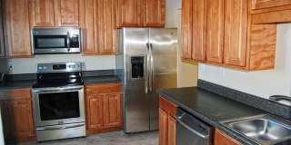 3 Bedroom 1 full and 2 half bath Townhouse Gallery 1
