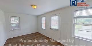 Renovated 2 BD/2 BA All Brick Cottage Near Cargo and Soda Pop Districts Gallery 4