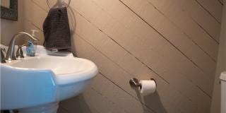 320 12th Street Gallery 16