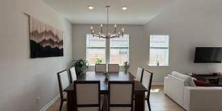 Wonderful 5 bedroom 4 bath home with Office + Media Room Gallery 10