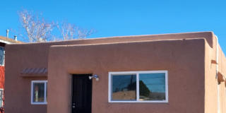 Newly renovated 2 bedroom House Gallery 11