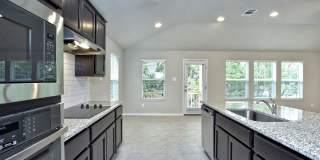 4 BR / 2 BA - 1813 SF One-Story Home - Lago Vista! Gallery 14