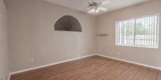 Spacious 4-Bedroom Home in Desirable Riverview Location with Excellent Schools Gallery 23
